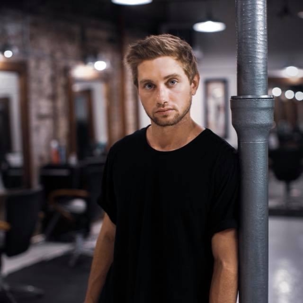 Meet your Posher, Shea